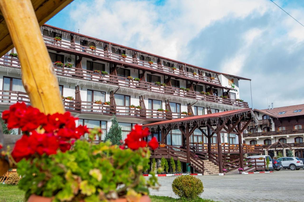 Hotel La Dolce Vita Zărneşti Exterior foto